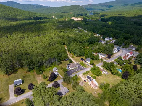 31 Flat Rd, Bethel, ME 04217