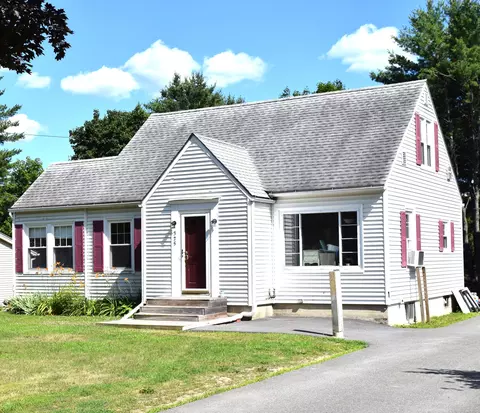 325 Main Rd N, Hampden, ME 04444