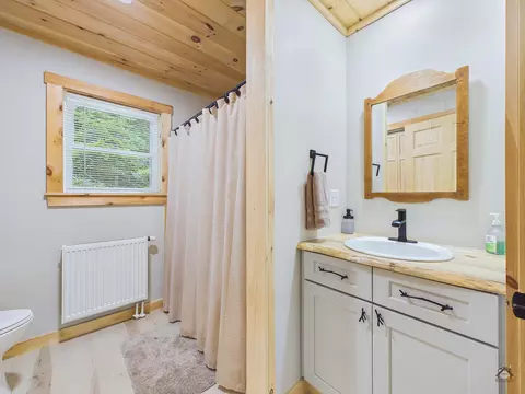 Bath - 5 Forest Ln, Rangeley, ME 04970 photo 1 of 1