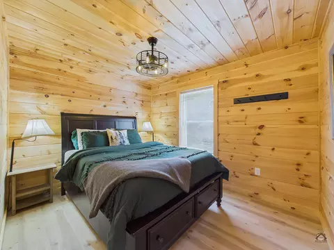Bedroom - 5 Forest Ln, Rangeley, ME 04970 photo 1 of 9