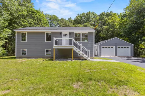 2817 Sanford Rd, Wells, ME 04090