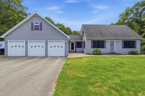 36 S V Ln, Augusta, ME 04330