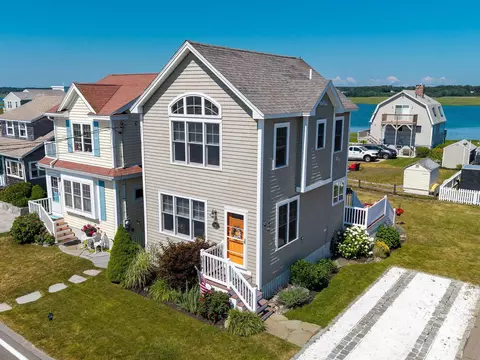 382 Atlantic Ave #2, Wells, ME 04090