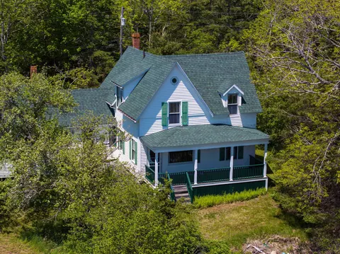877 Ryder Cove Ln, Islesboro, ME 04848