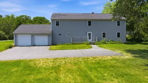 1121 River Ave, Gardiner, ME 04345