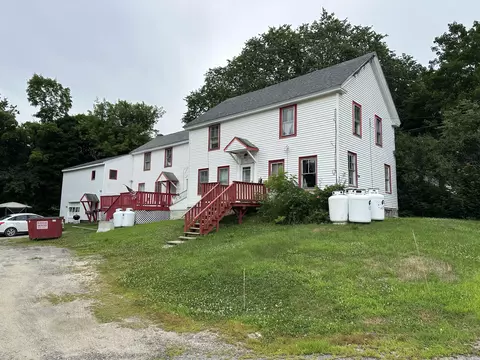 98 Winter St, Gardiner, ME 04345