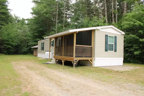 15 Aj Dr, Norridgewock, ME 04957