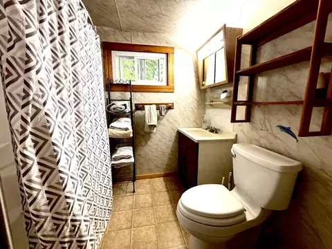 Bath - 244 Bates St, Millinocket, ME 04462 photo 1 of 2