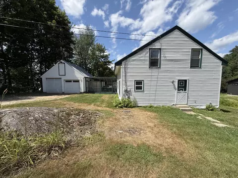 60 Stillman St, Lewiston, ME 04240