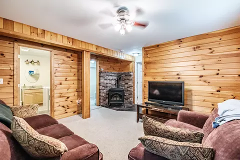 Living - 33 Spear Ave, Windham, ME 04062 photo 4 of 4