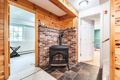 Entry Way - 33 Spear Ave, Windham, ME 04062 photo 4 of 4
