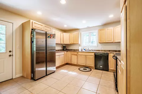 Kitchen - 33 Spear Ave, Windham, ME 04062 photo 1 of 4