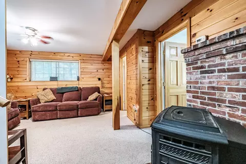 Living - 33 Spear Ave, Windham, ME 04062 photo 1 of 4