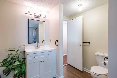 Bath - 131 Stanley Rd, Sanford, ME 04083 photo 1 of 2