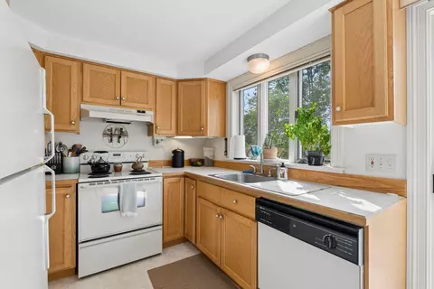 Kitchen - 305 Windham Center Rd, Windham, ME 04062 photo 5 of 6