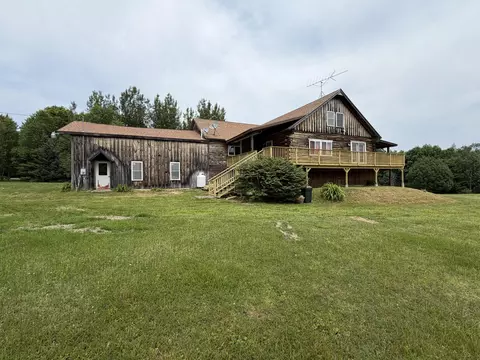 8 Steward Rd, Monson, ME 04464