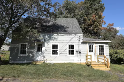 4 Church St, Milo, ME 04463
