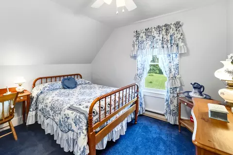 Bedroom - 45 Maple St, Warren, ME 04864 photo 4 of 9