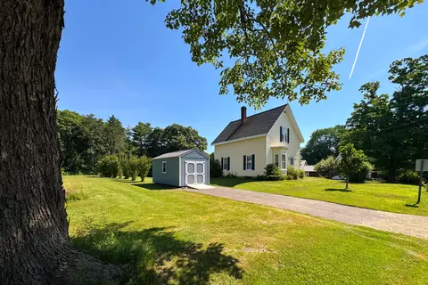 Exterior - 45 Maple St, Warren, ME 04864 photo 1 of 6