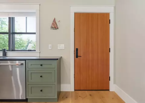 Entry Way - 14 Oliver Ln, Gorham, ME 04038 photo 1 of 3