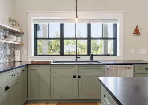 Kitchen - 14 Oliver Ln, Gorham, ME 04038 photo 7 of 8