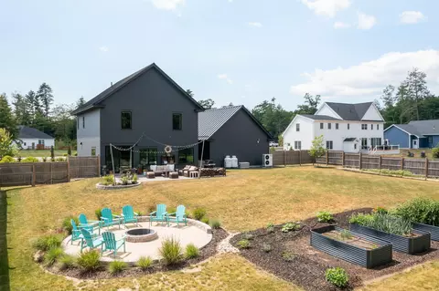 Exterior - 14 Oliver Ln, Gorham, ME 04038 photo 5 of 21