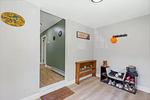 Entry Way - 211 Dinsmore Rd, Sidney, ME 04330 photo 3 of 4