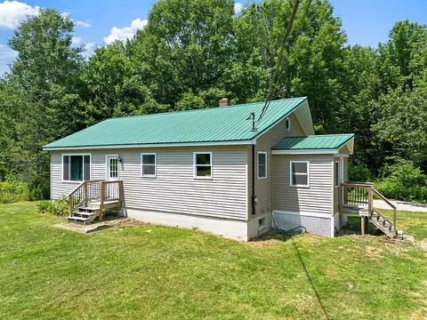 Exterior - 211 Dinsmore Rd, Sidney, ME 04330 photo 2 of 5