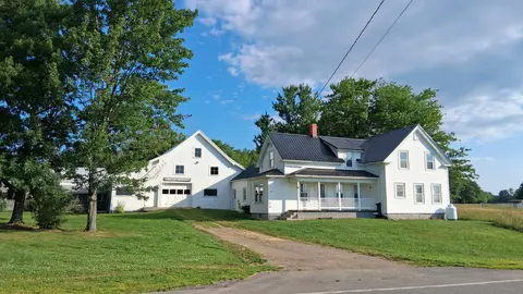 380 Clinton Ave, Winslow, ME 04901