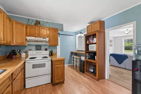 Kitchen - 29 State Rd, West Bath, ME 04530 photo 3 of 4