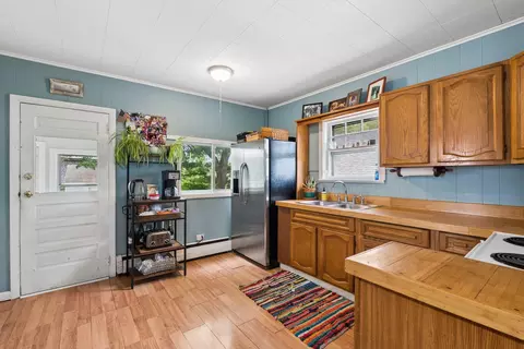 Kitchen - 29 State Rd, West Bath, ME 04530 photo 2 of 4