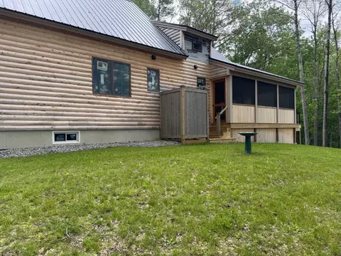 Exterior - 886 Middle Rd, Dresden, ME 04342 photo 2 of 7