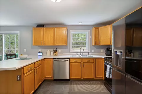 Kitchen - 11 Bruschi Rd, Windham, ME 04062 photo 2 of 4