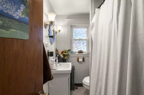 Bath - 4 Monroe St, Augusta, ME 04330 photo 2 of 2