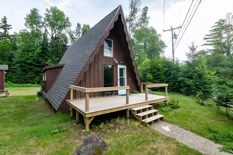 3035 Carrabassett Dr, Carrabassett Valley, ME 04947