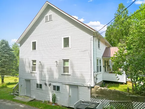 Exterior - 516 Riverside Dr, Augusta, ME 04330 photo 4 of 8