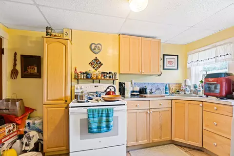 Kitchen - 516 Riverside Dr, Augusta, ME 04330 photo 2 of 2