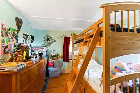 Bedroom - 516 Riverside Dr, Augusta, ME 04330 photo 3 of 9