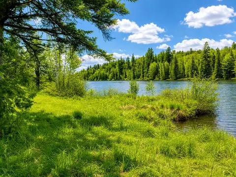 62 Lakeshore Dr, Presque Isle, ME 04769