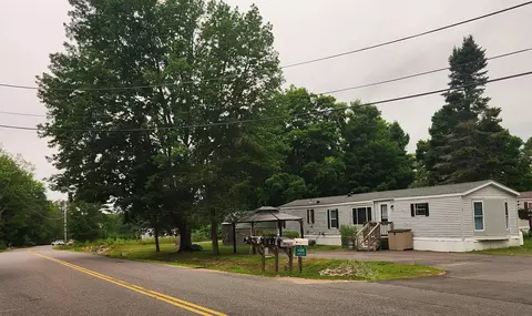 1135 Bragdon Rd #1, Wells, ME 04090