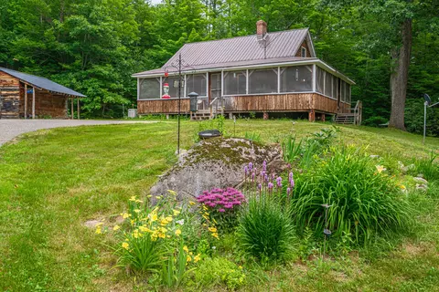 91 E Bethel Rd, Bethel, ME 04217