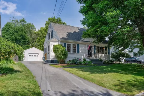 109 Hennessy Dr, Portland, ME 04103