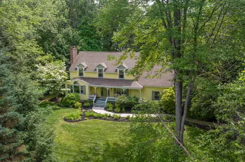 25 Sumac Dr, Brunswick, ME 04011