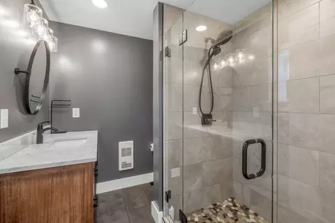 Bath - 100 Easy St, Orland, ME 04472 photo 1 of 7