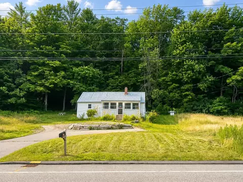 462 Main St, Dixfield, ME 04224 photo 1