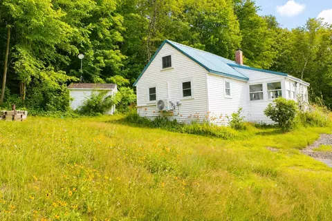 462 Main St, Dixfield, ME 04224 photo 2