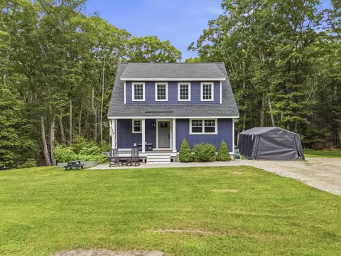 45 Charles Hill Rd, Kittery Point, ME 03905