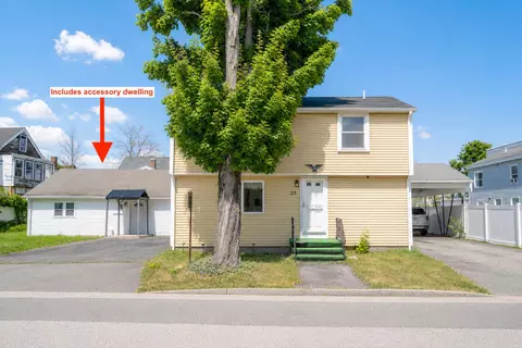 25 Green St, Saco, ME 04072