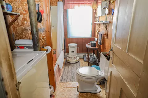 Bath - 19 Knox Rd, Peru, ME 04290 photo 1 of 1