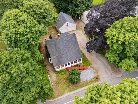 455 Old County Rd, Rockland, ME 04841